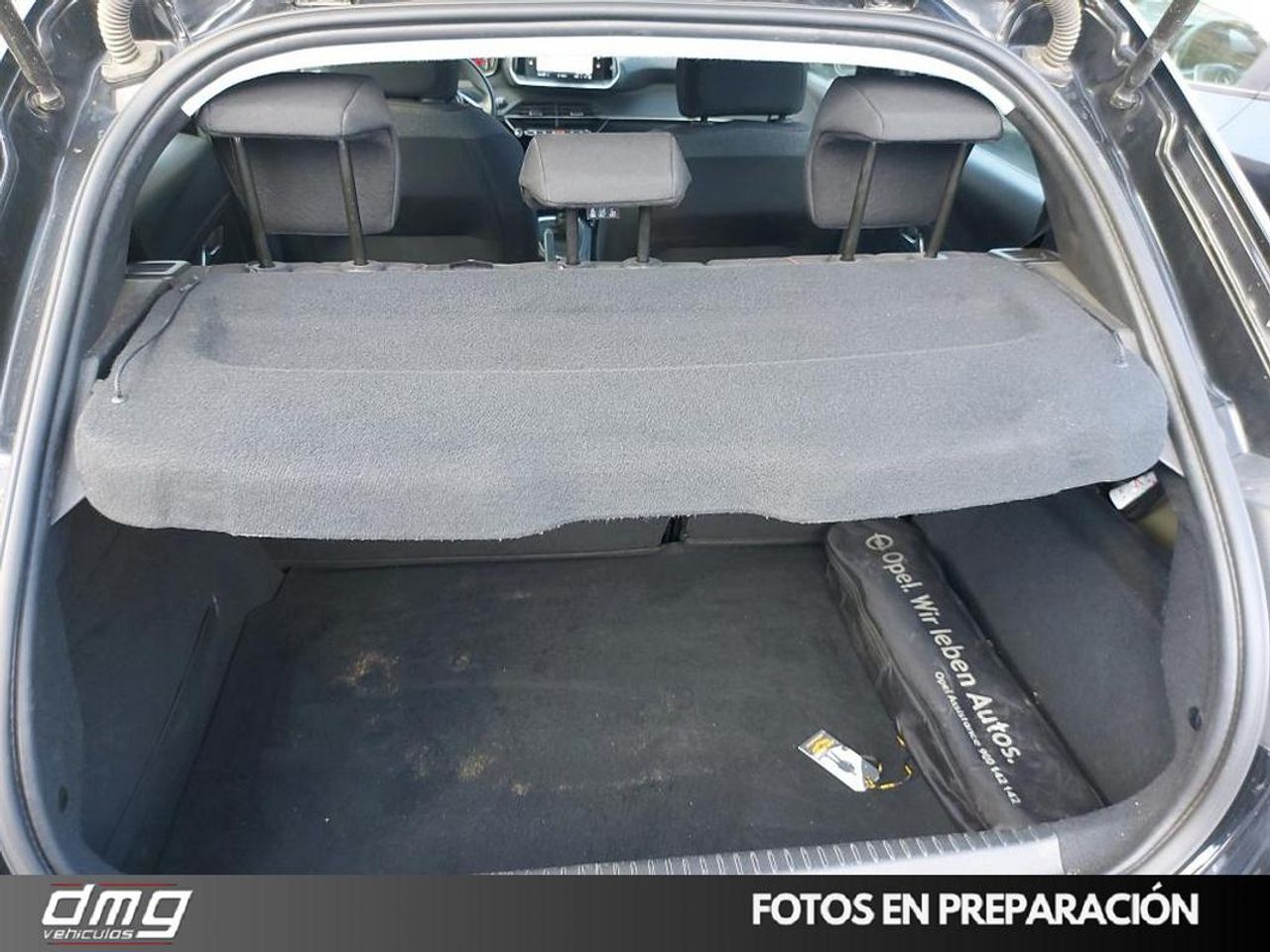 Foto Peugeot 208 11