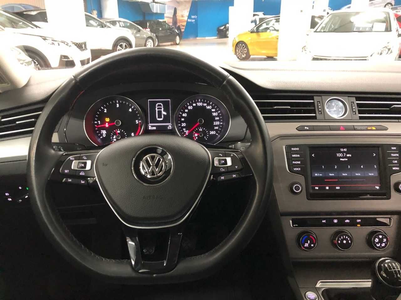 Foto Volkswagen Passat 22