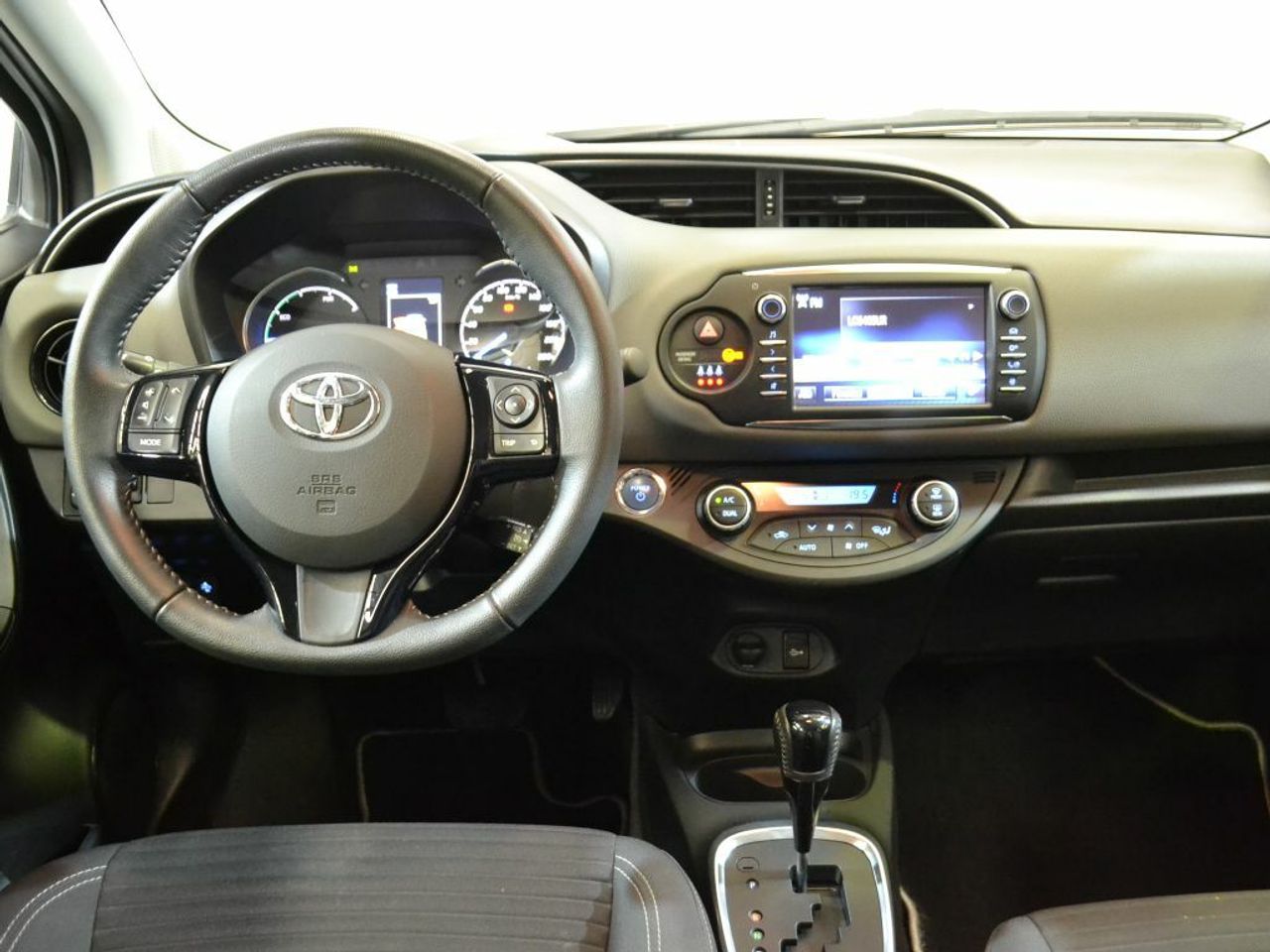 Foto Toyota Yaris 12