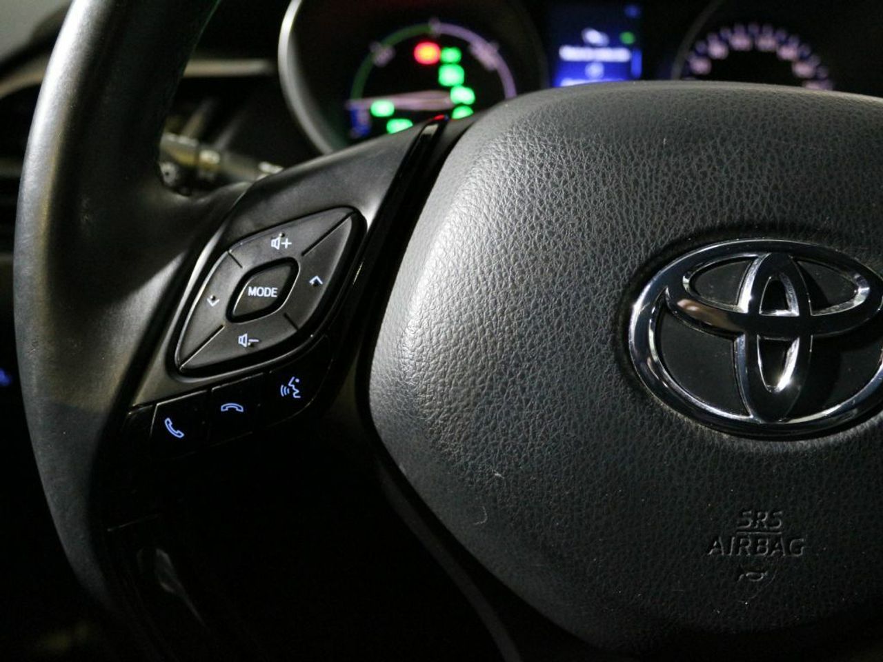 Foto Toyota C-HR 16