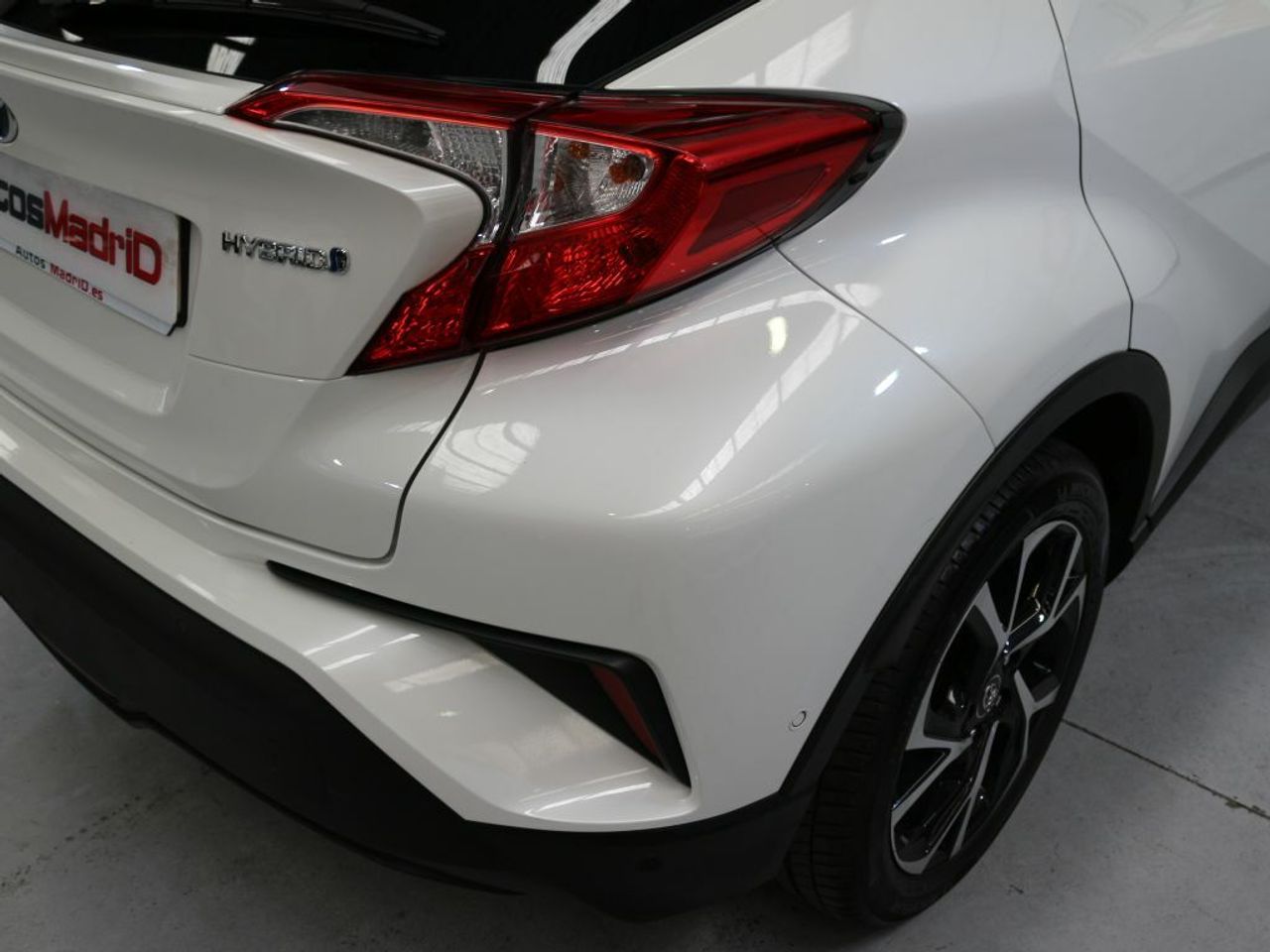 Foto Toyota C-HR 29