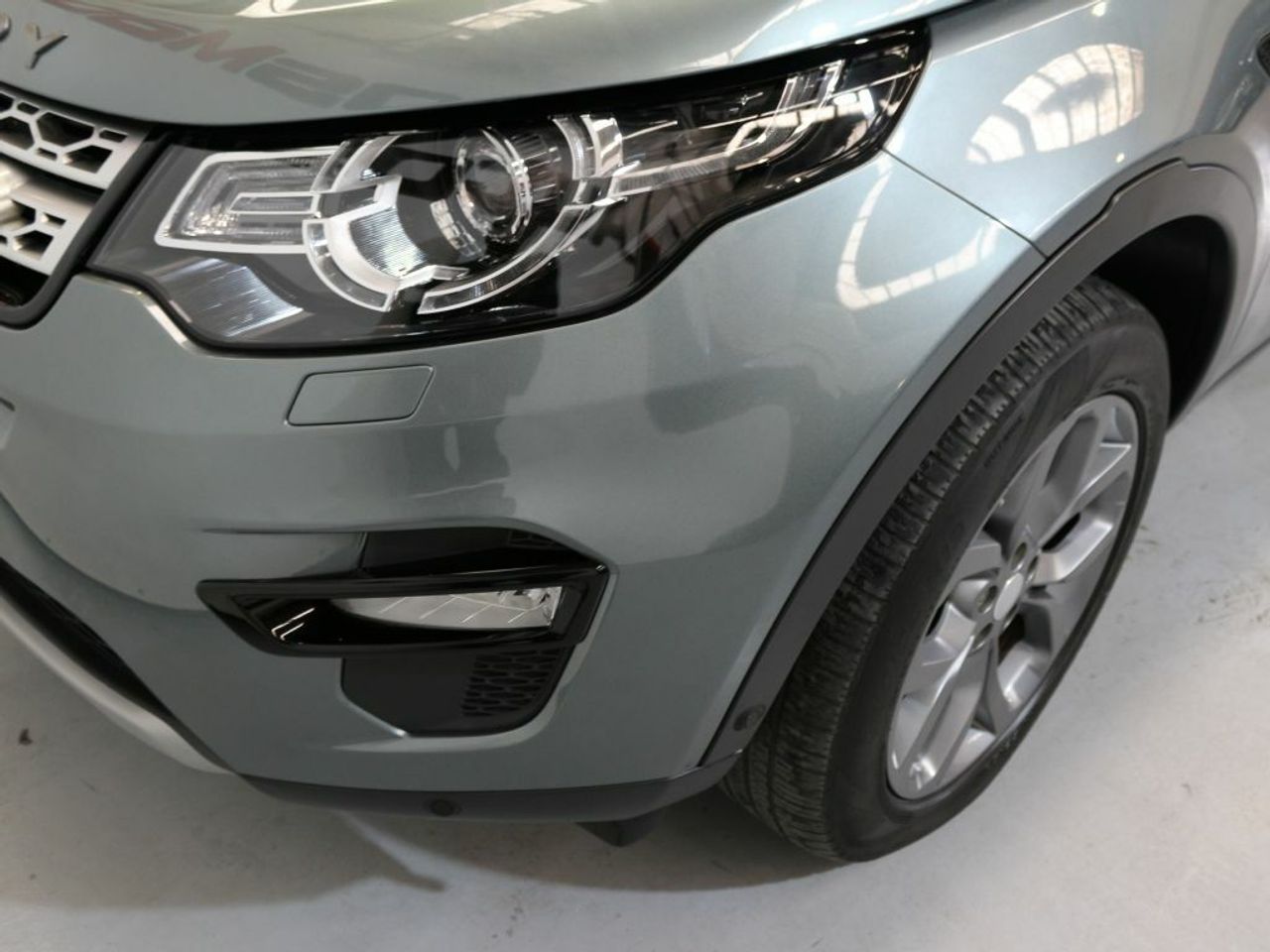 Foto Land-Rover Discovery Sport 32