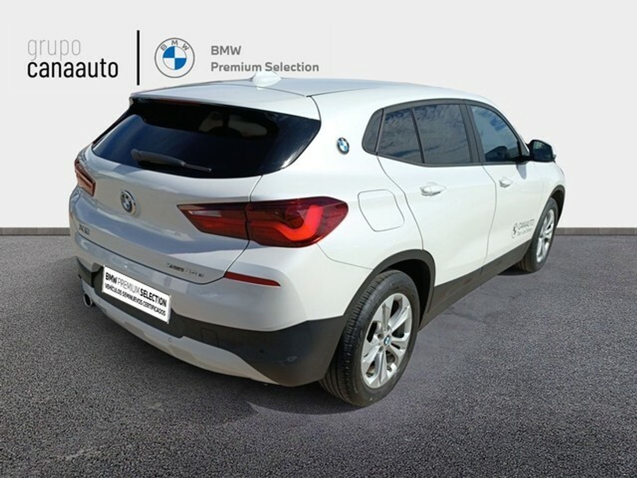 Foto BMW X2 4