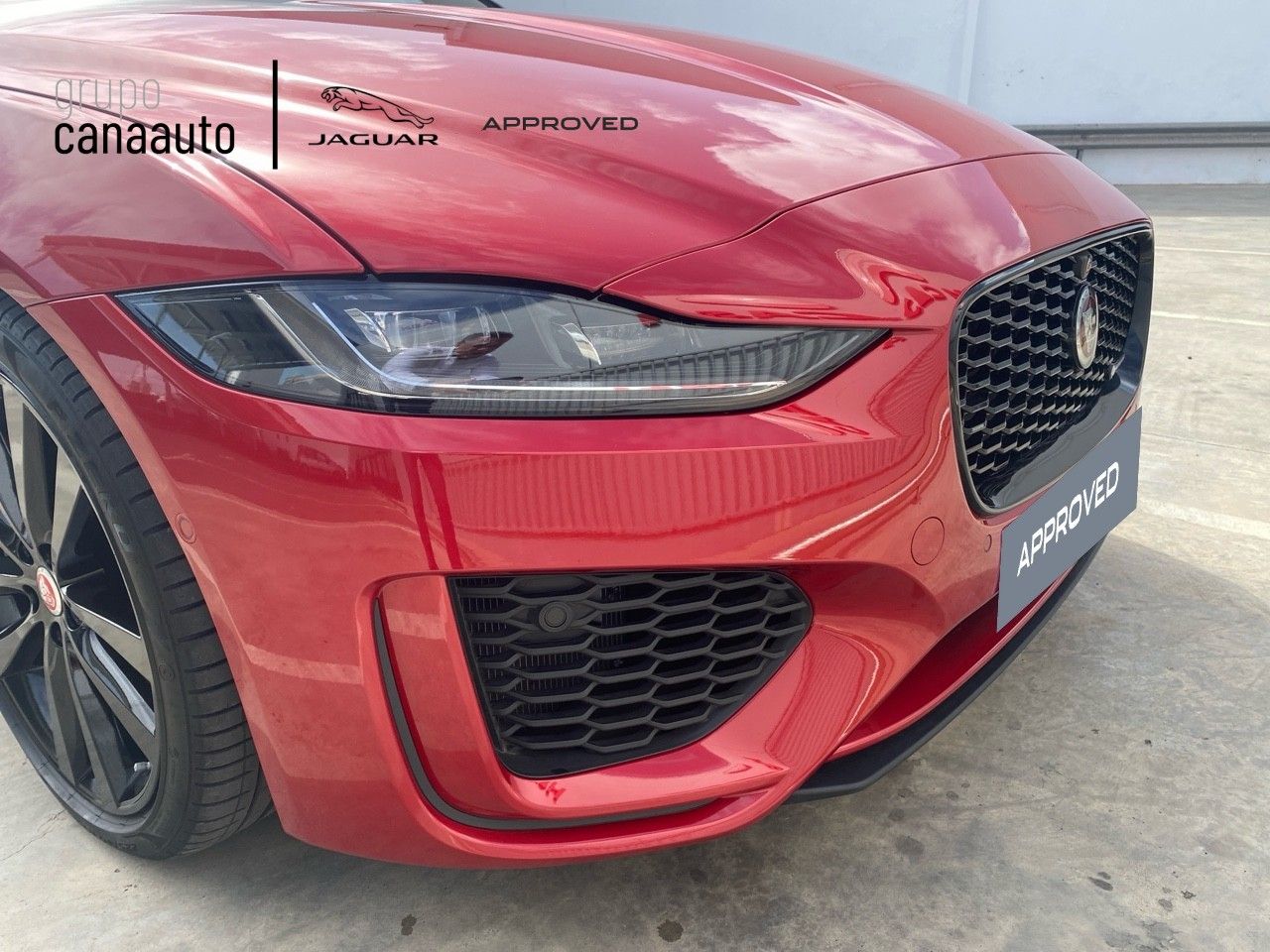 Foto Jaguar XE 10