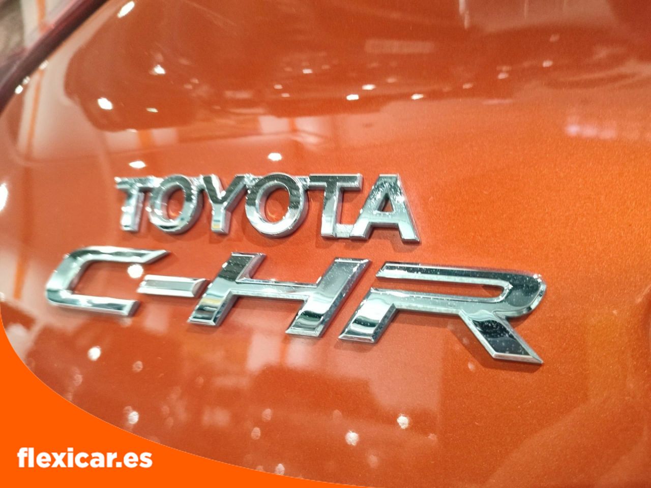 Foto Toyota C-HR 10