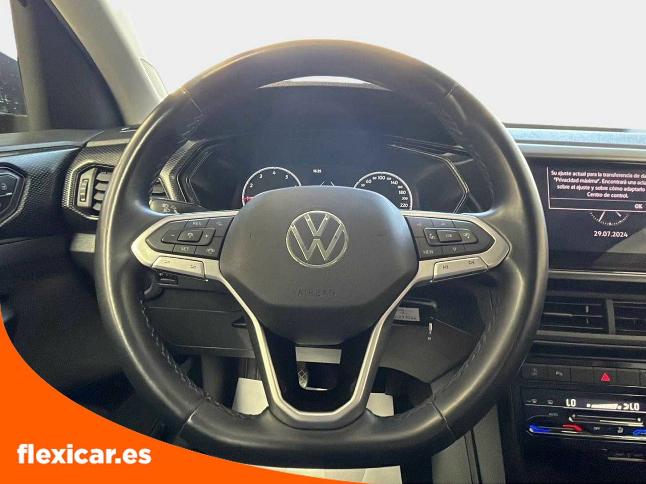 Foto Volkswagen T-Cross 12