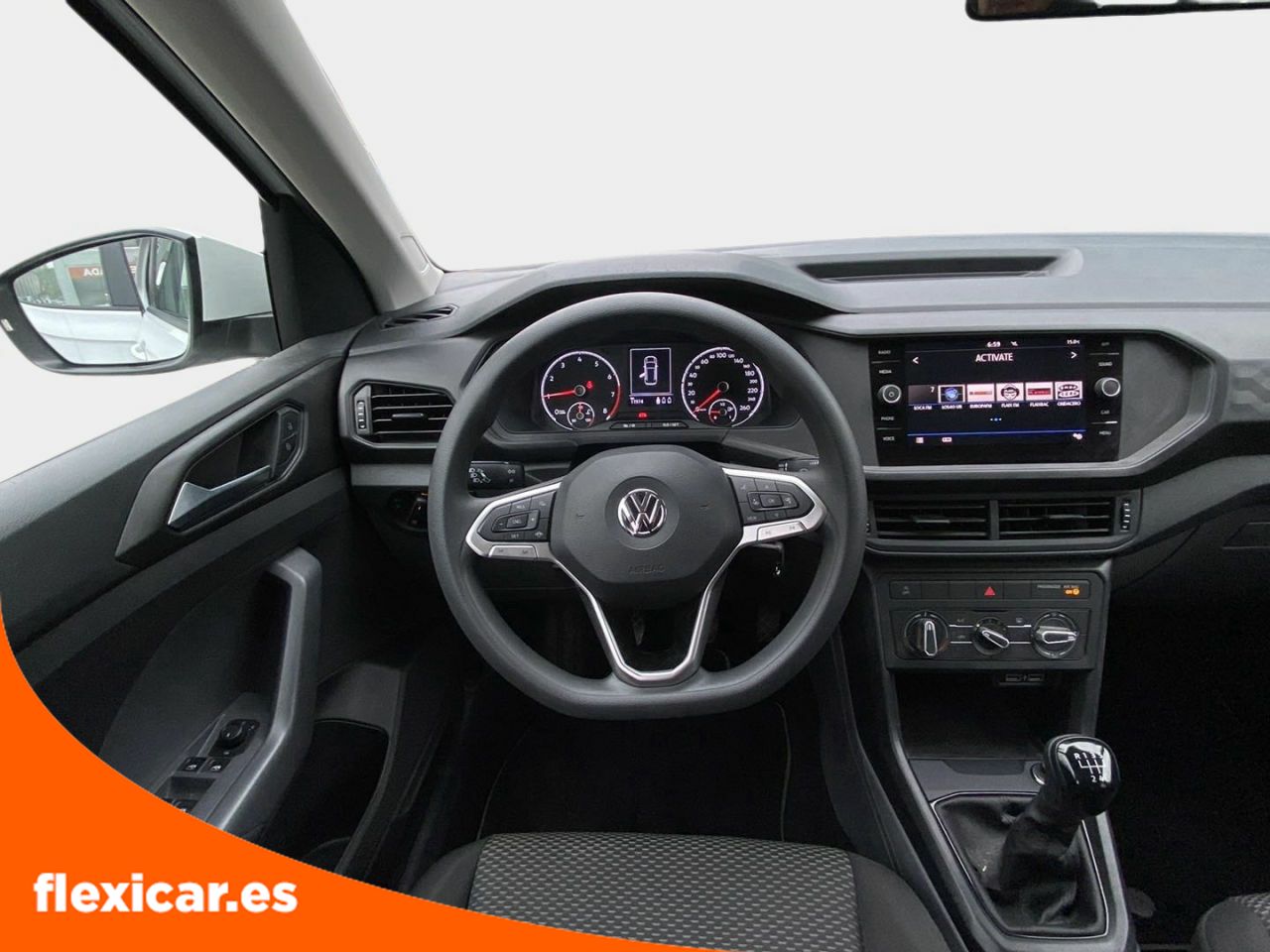 Foto Volkswagen T-Cross 13