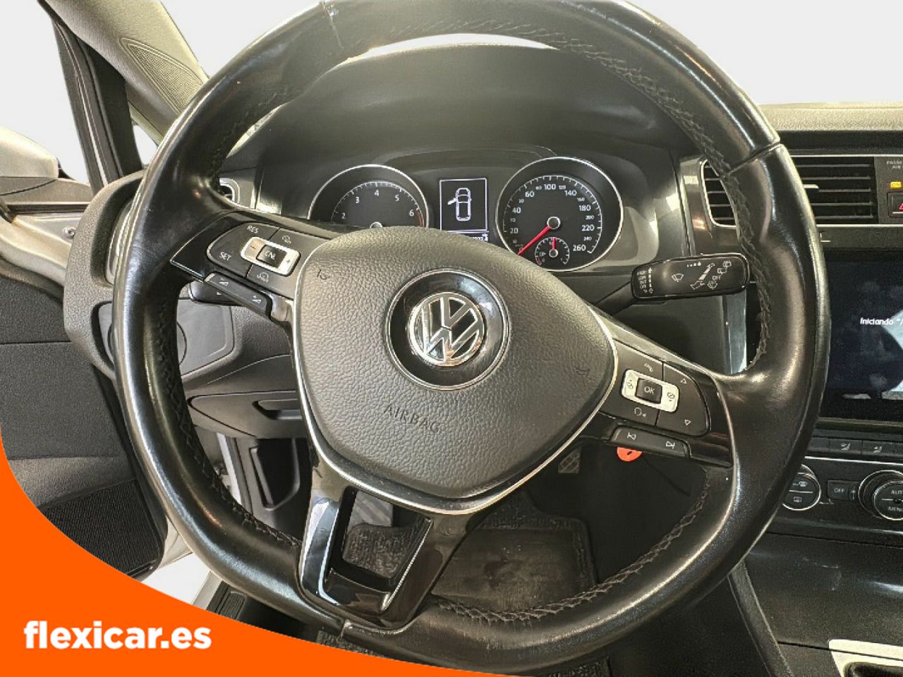 Foto Volkswagen Golf 13