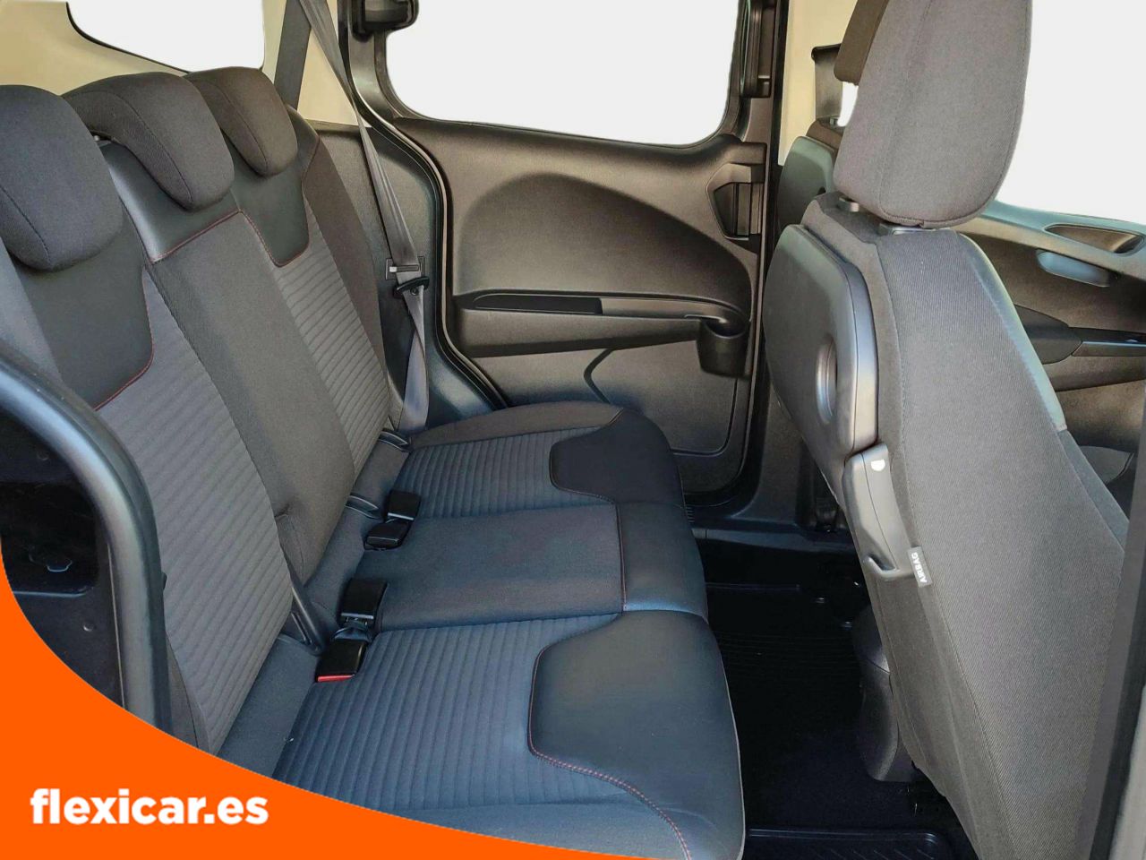 Foto Ford Tourneo Courier 13