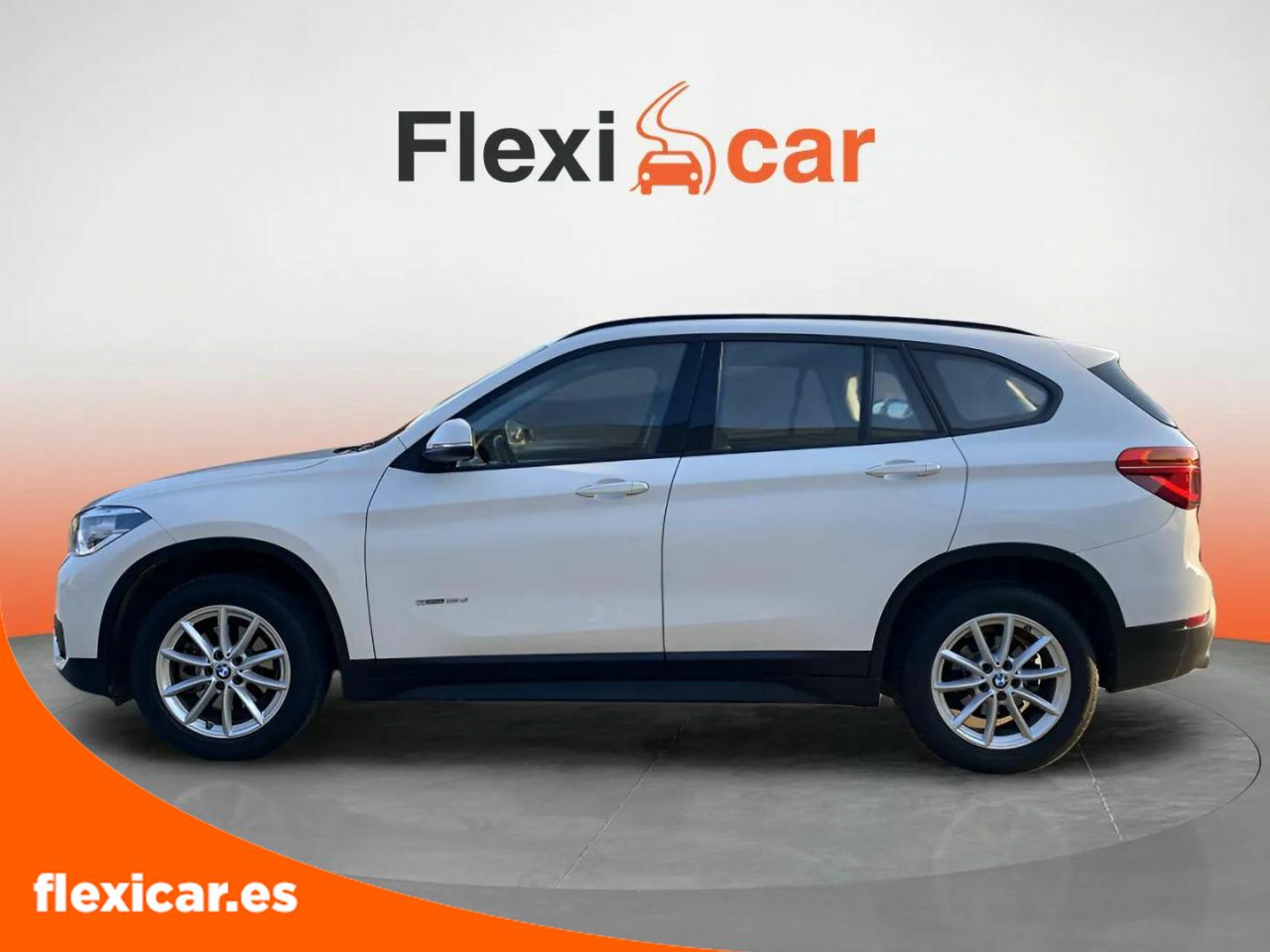 Foto BMW X1 4