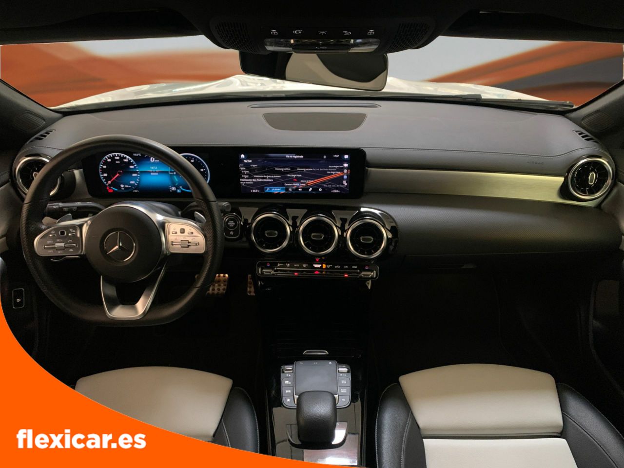 Foto Mercedes-Benz Clase CLA 17