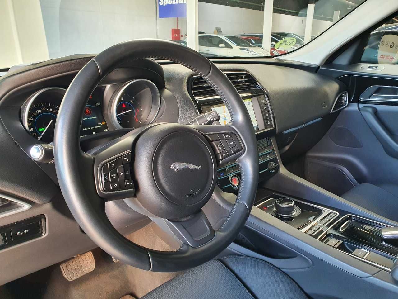 Foto Jaguar F-Pace 11