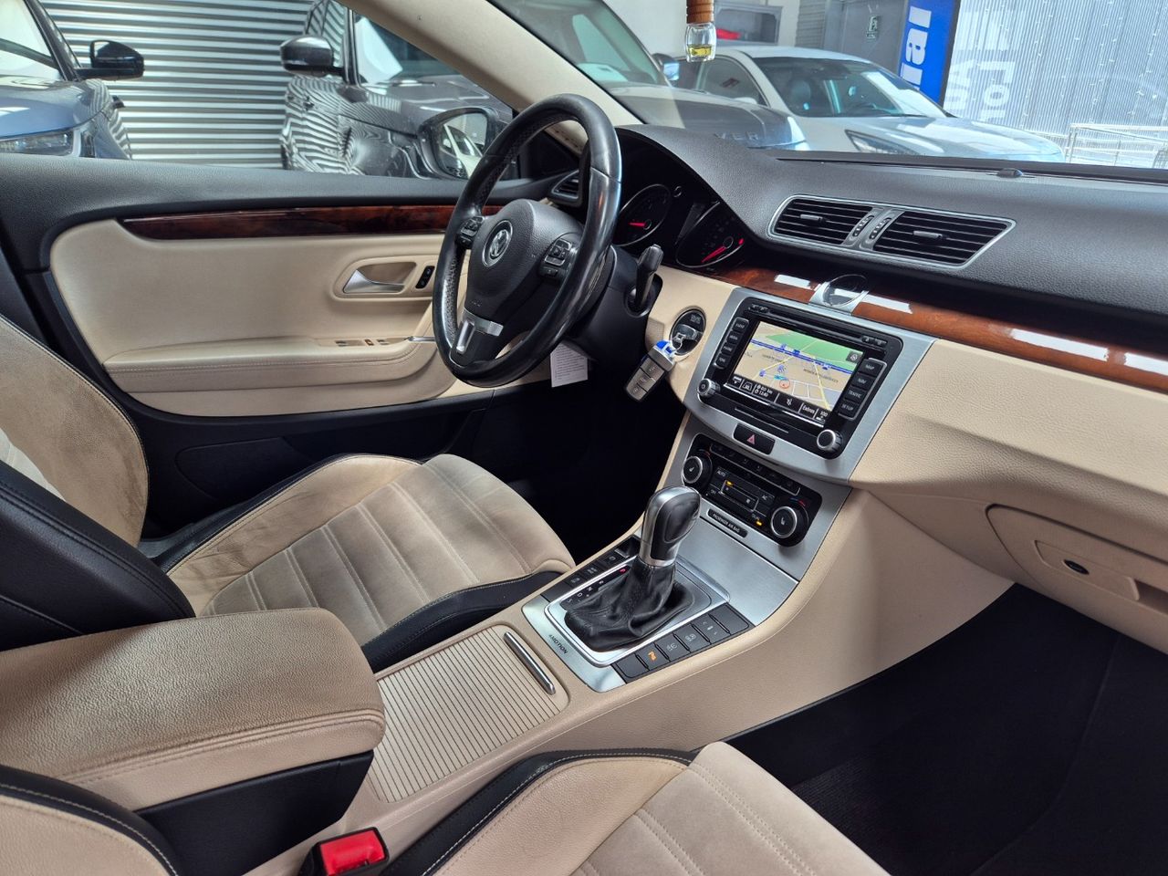 Foto Volkswagen Passat CC 13