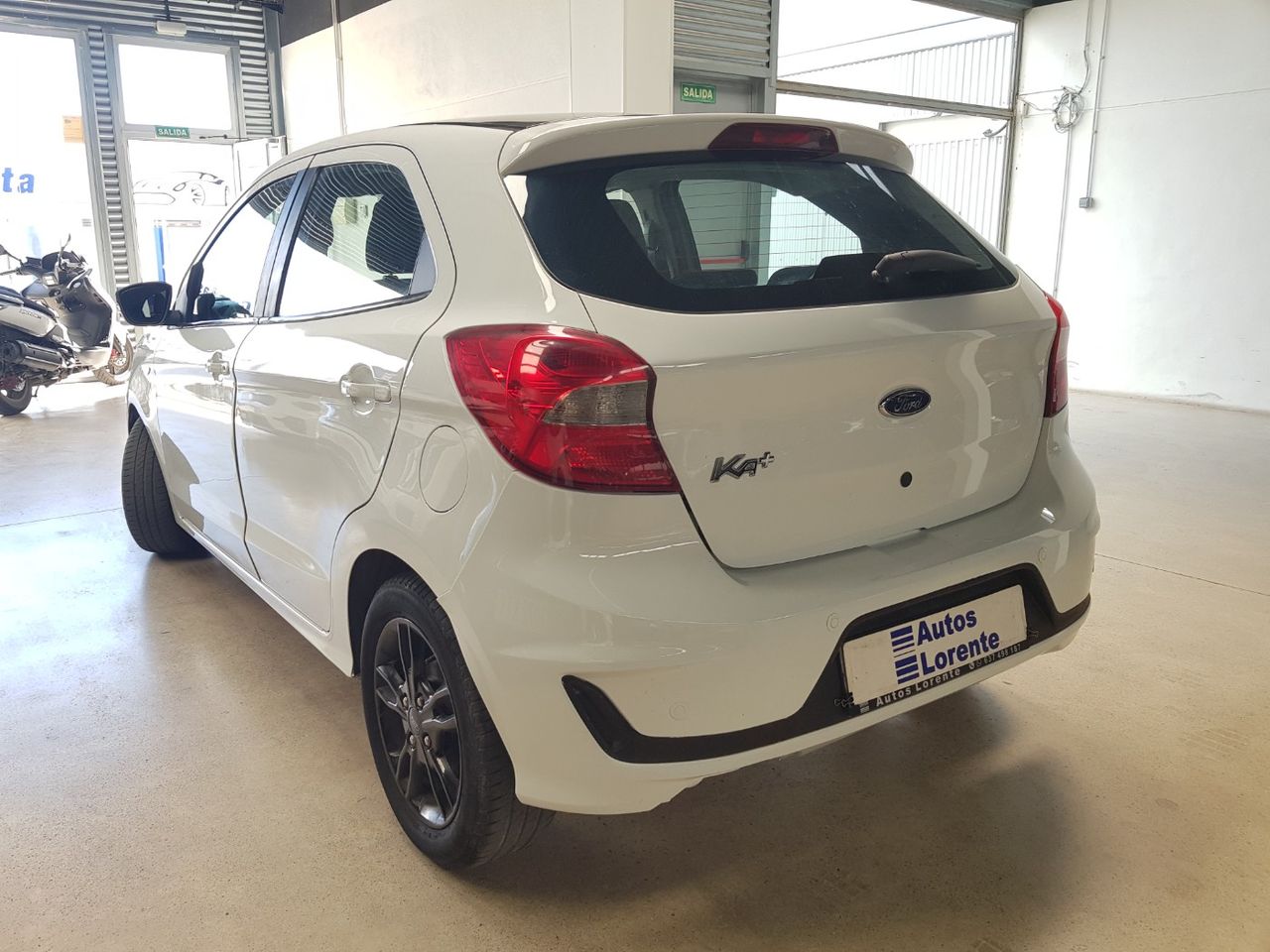 Foto Ford Ka+ 6