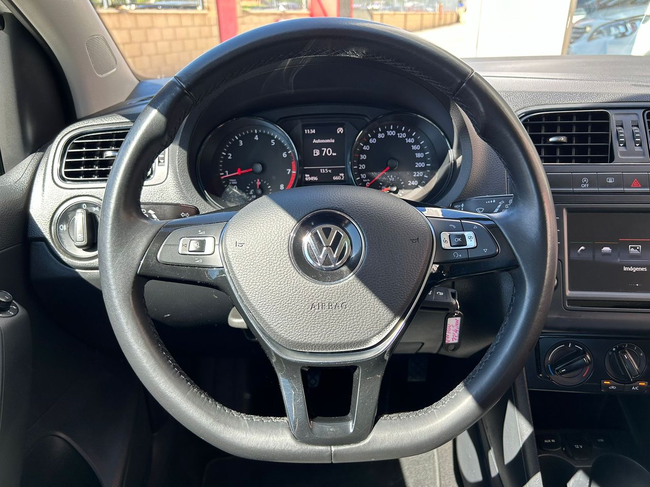 Foto Volkswagen Polo 14