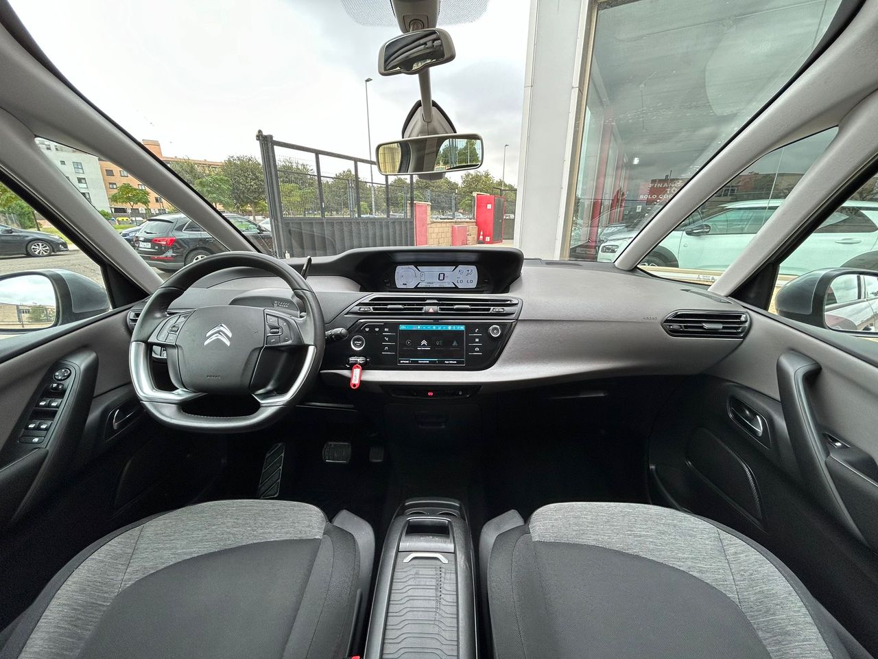 Foto Citroën Grand C4 SpaceTourer 13