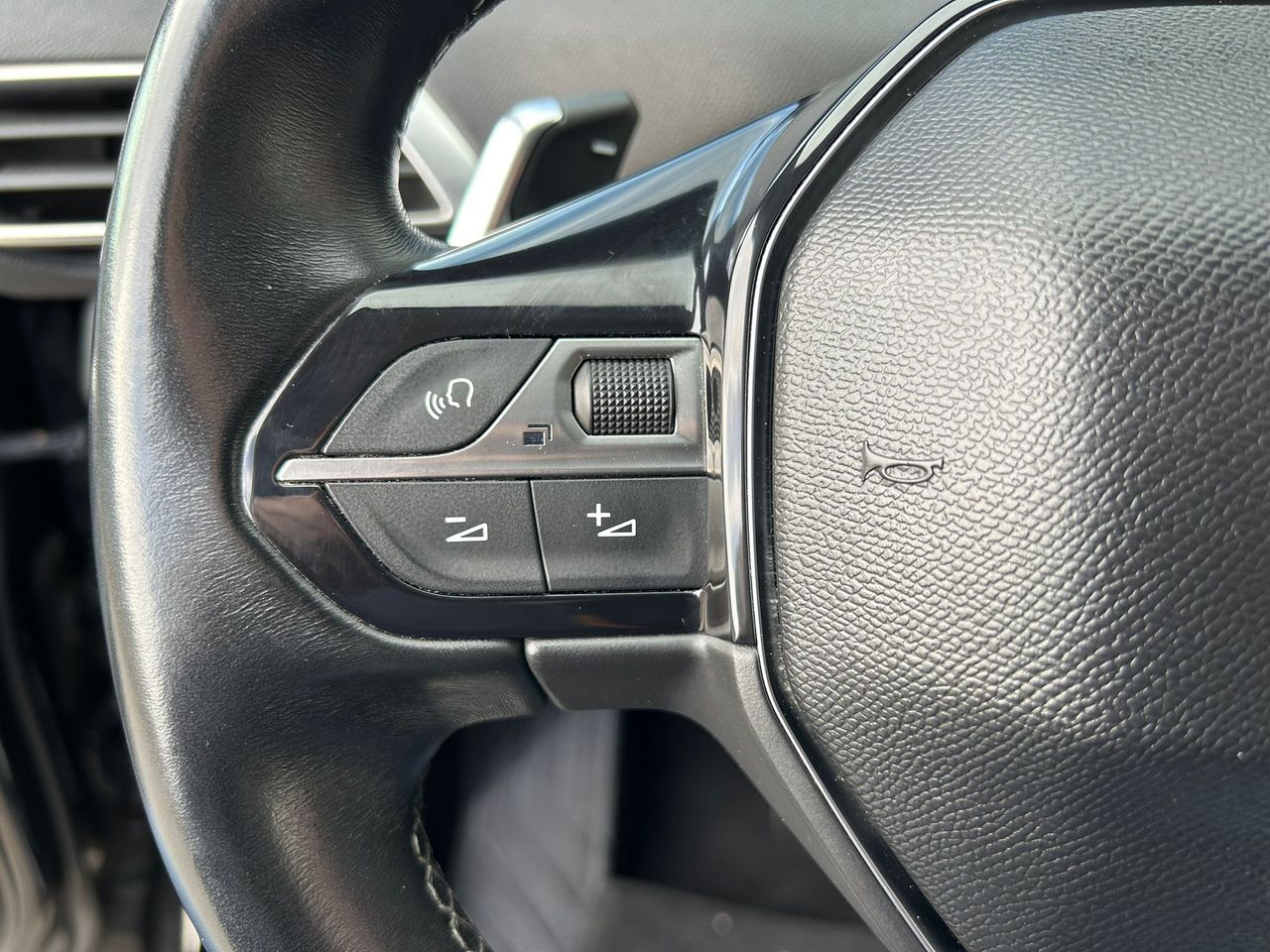 Foto Peugeot 5008 16