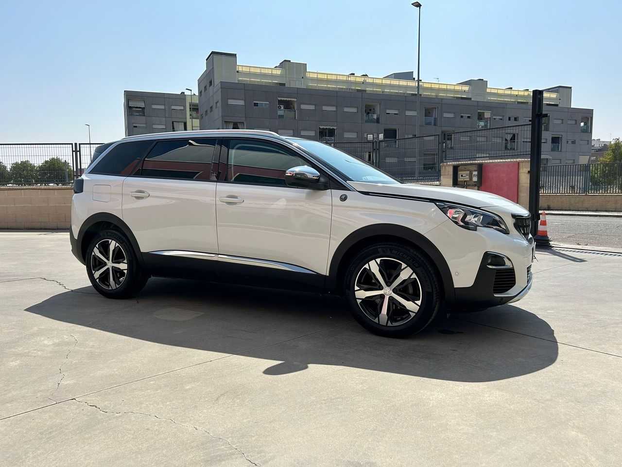 Foto Peugeot 5008 6