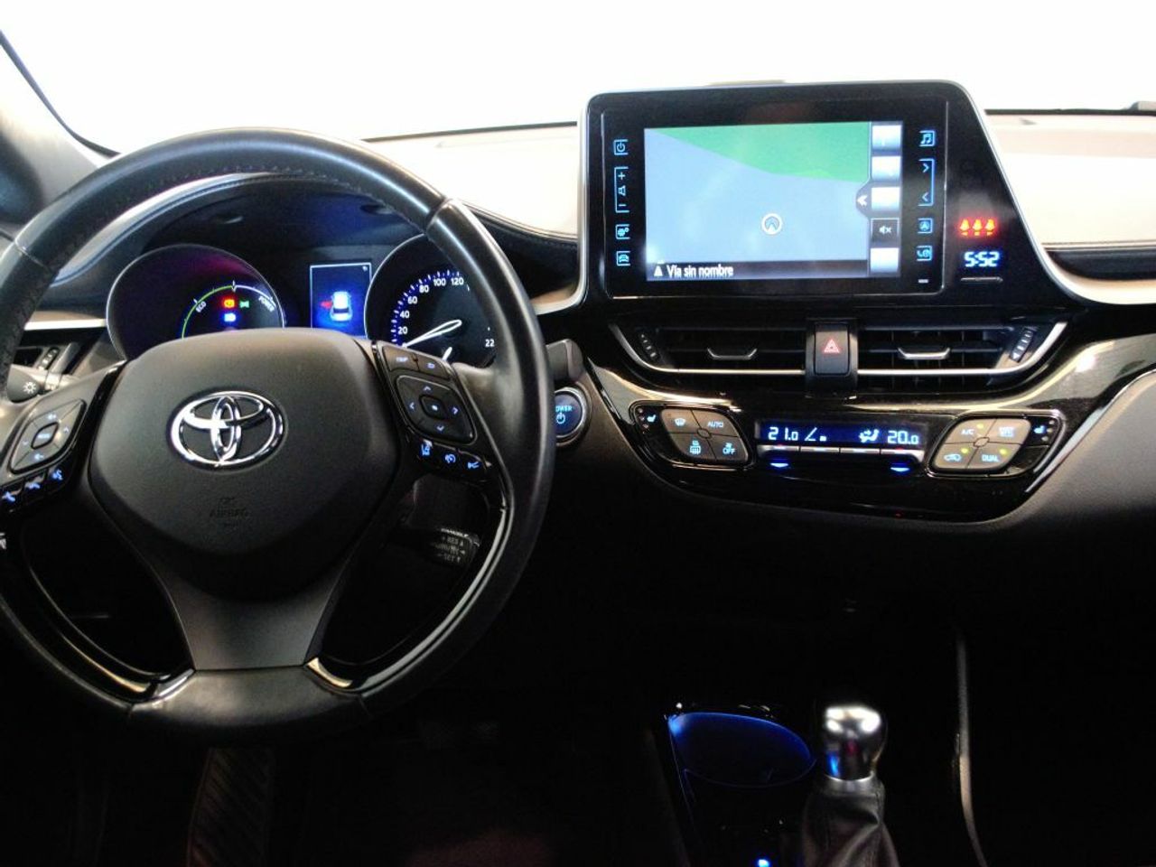 Foto Toyota C-HR 17