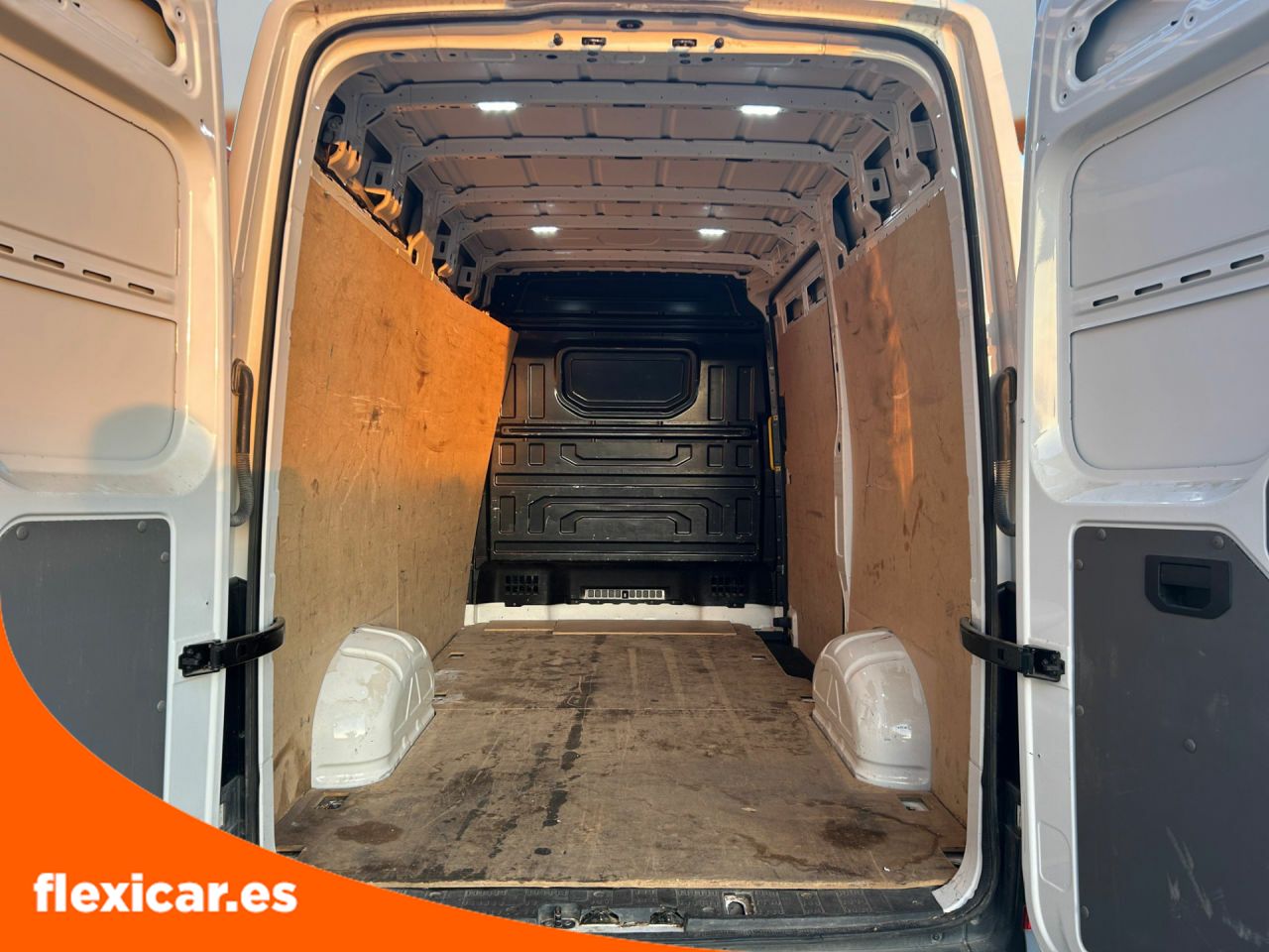 Foto Volkswagen Crafter 24