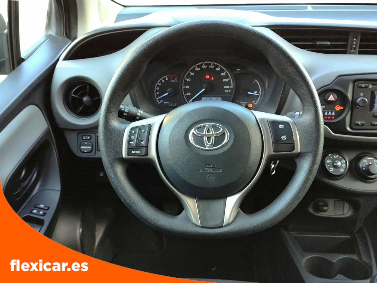 Foto Toyota Yaris 14