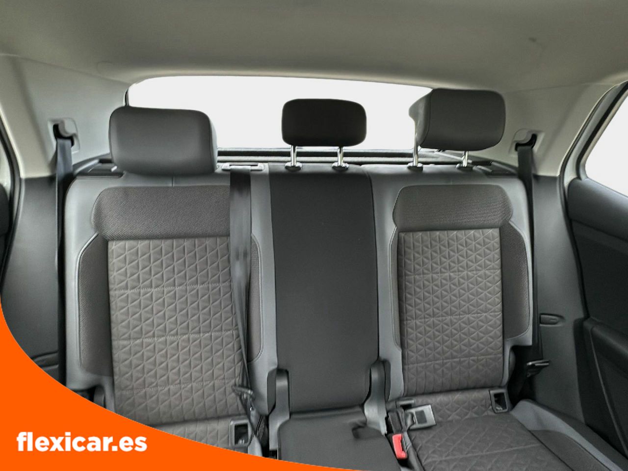 Foto Volkswagen T-Cross 15