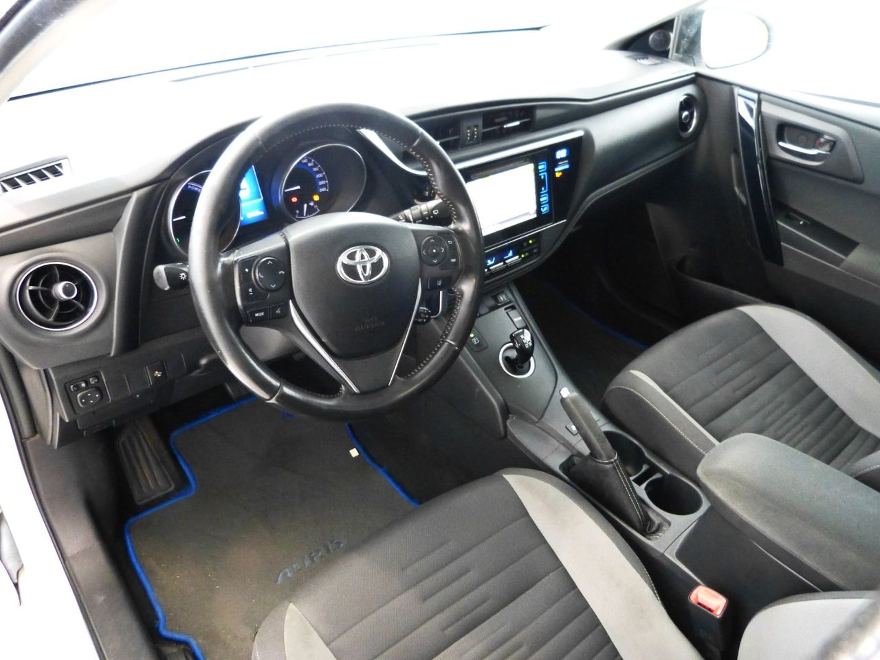 Foto Toyota Auris Touring Sports 8