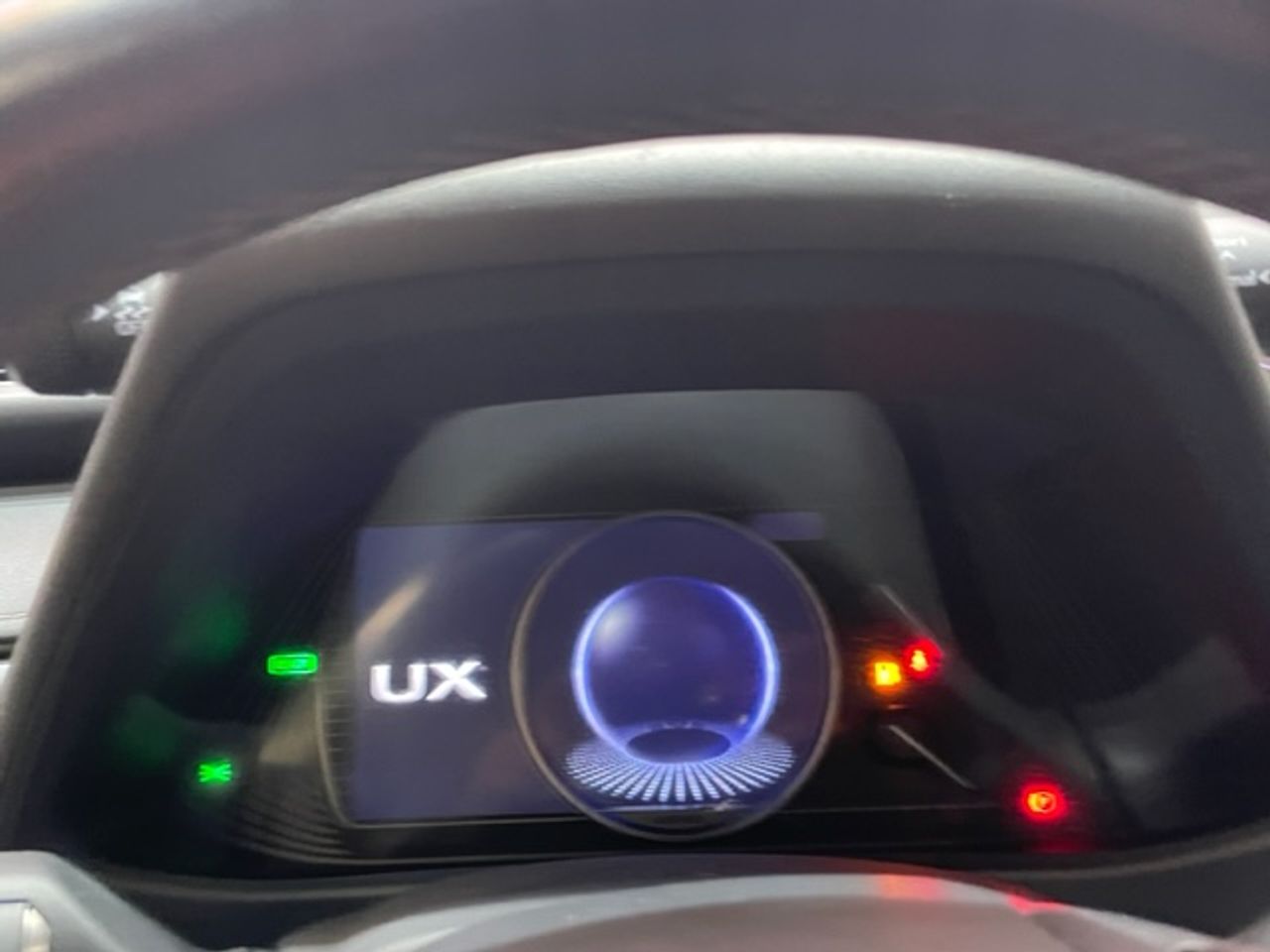 Foto Lexus UX 28