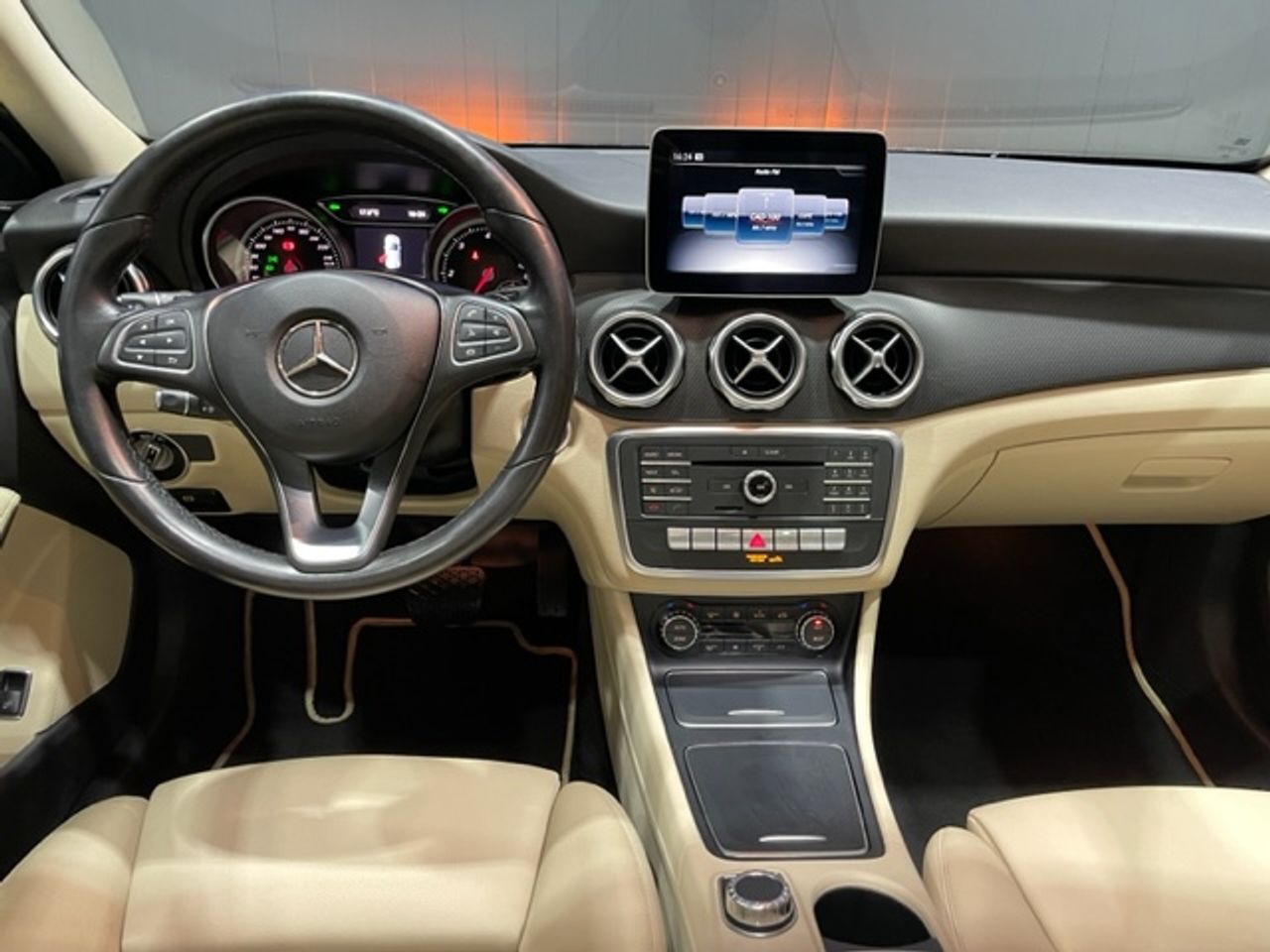 Foto Mercedes-Benz Clase GLA 6