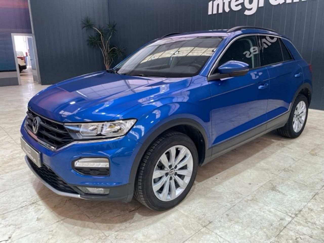 Foto Volkswagen T-Roc 3