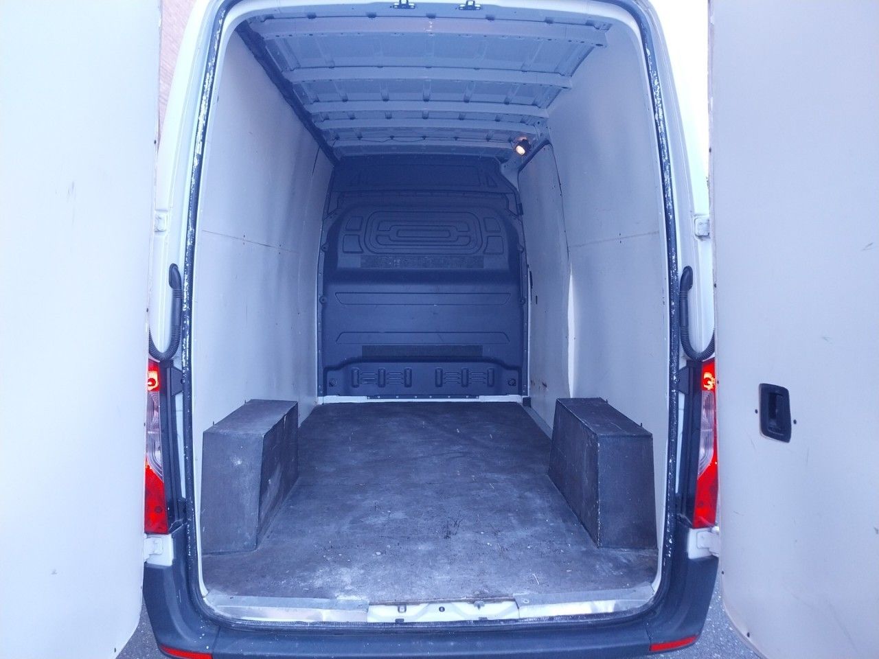 Foto Mercedes-Benz Sprinter 9