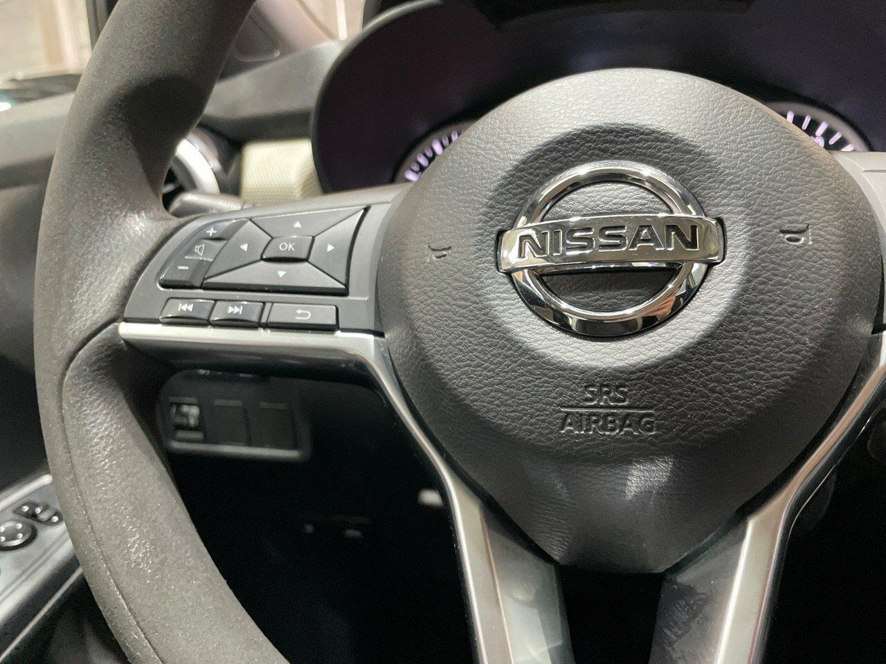 Foto Nissan Micra 12