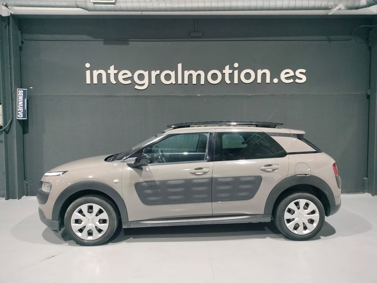 Foto Citroën C4 Cactus 12