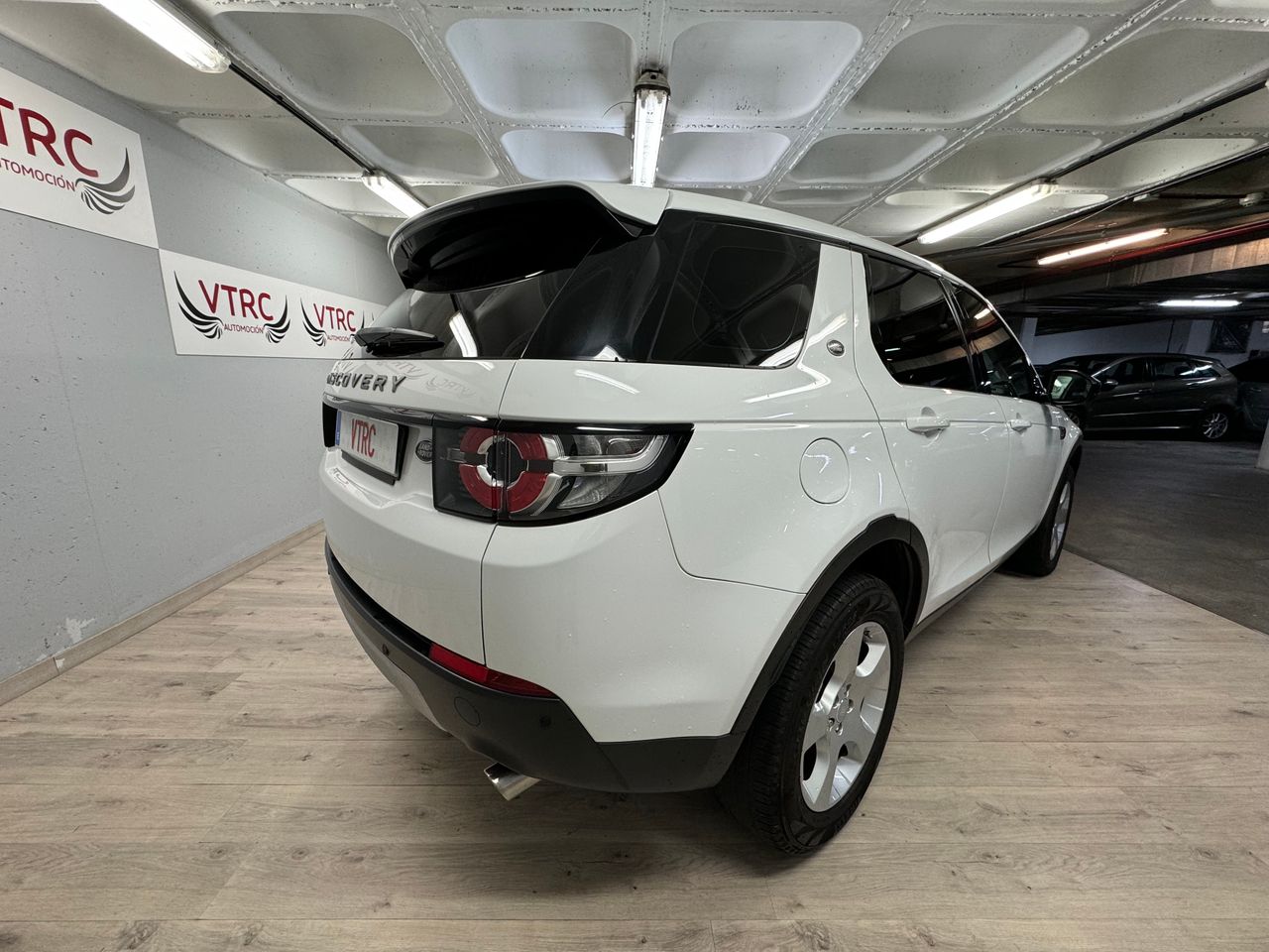 Foto Land-Rover Discovery Sport 4