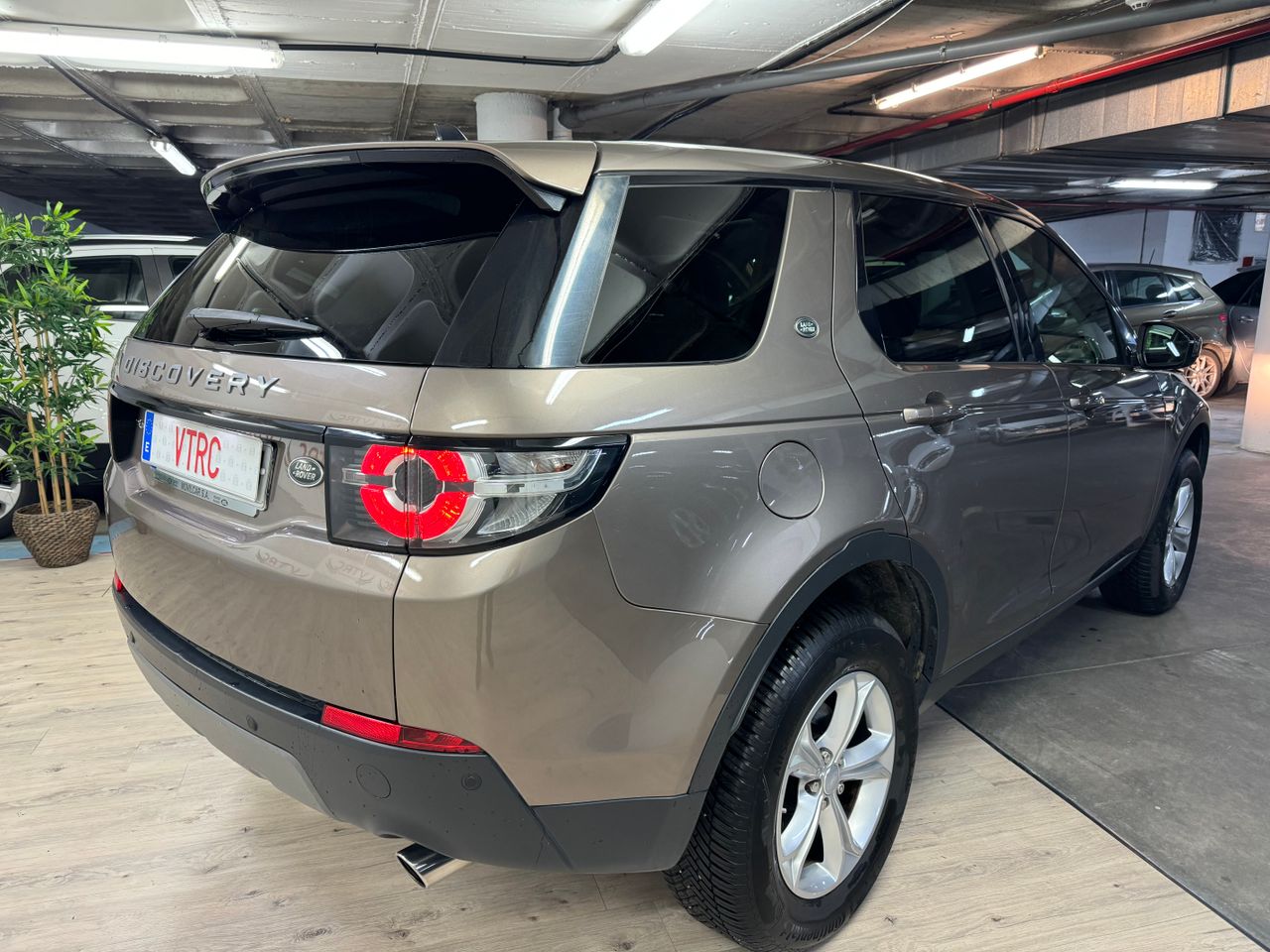 Foto Land-Rover Discovery Sport 24