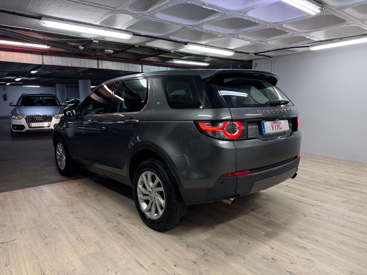 Foto Land-Rover Discovery Sport 17