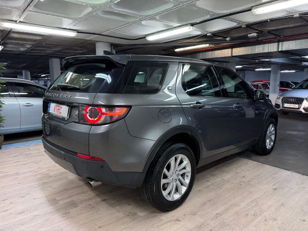 Foto Land-Rover Discovery Sport 18