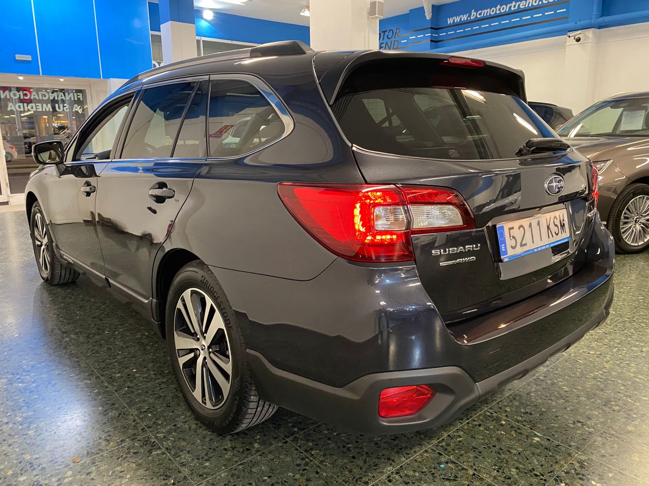 Foto Subaru Outback 17