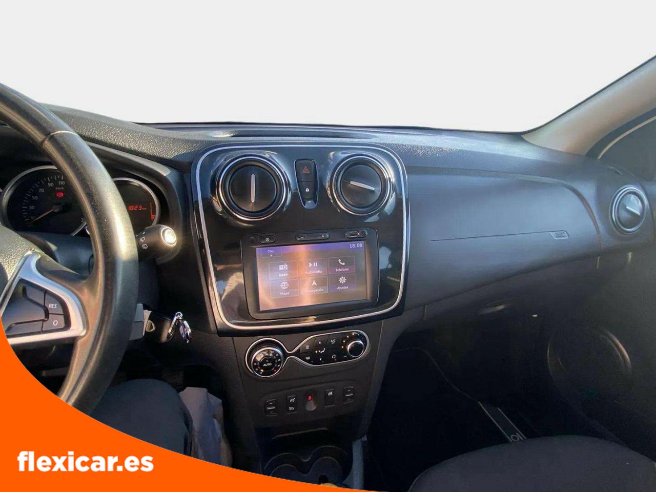 Foto Dacia Sandero 11