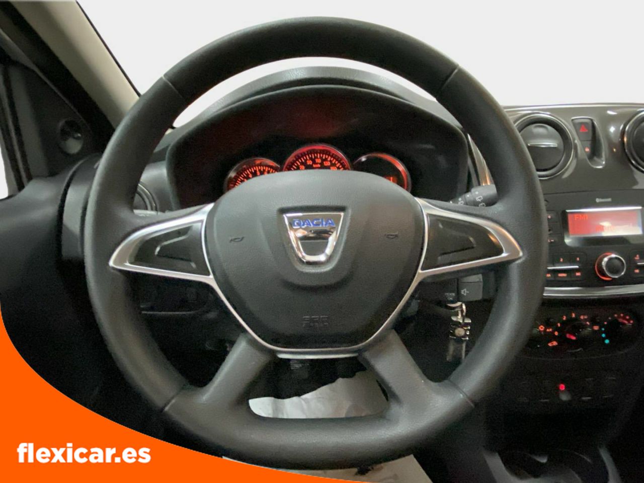 Foto Dacia Sandero 18