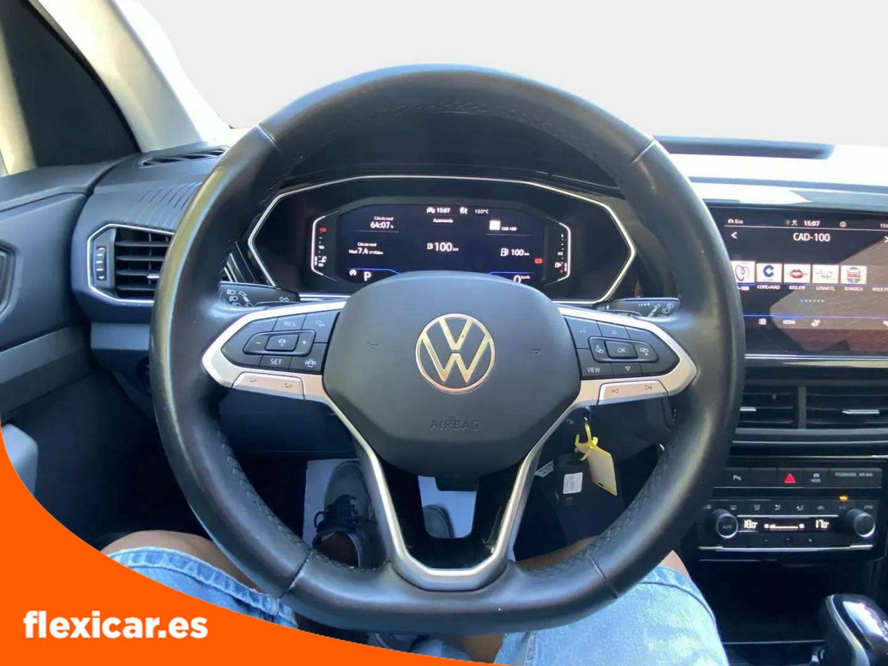 Foto Volkswagen T-Cross 12