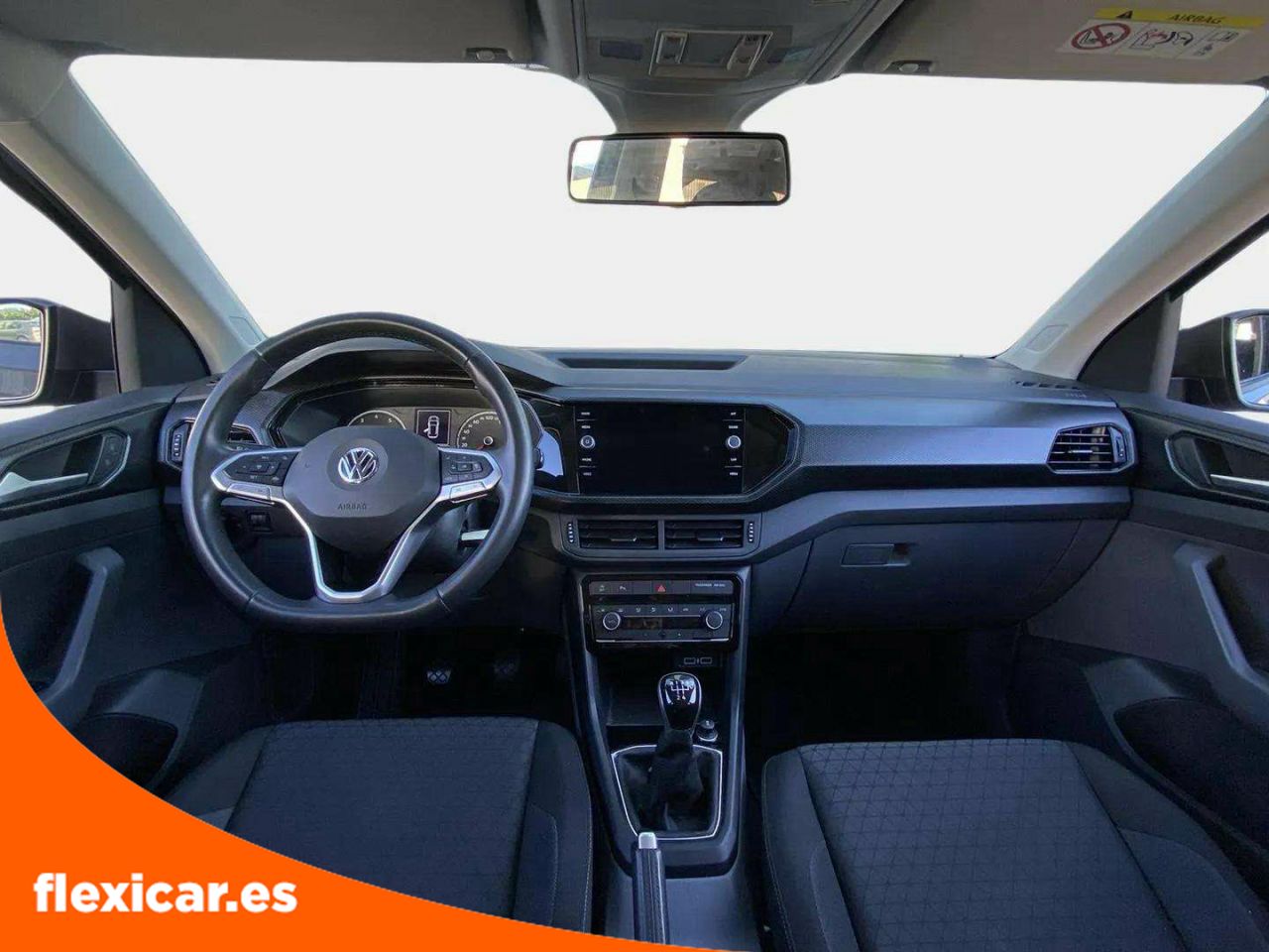 Foto Volkswagen T-Cross 11