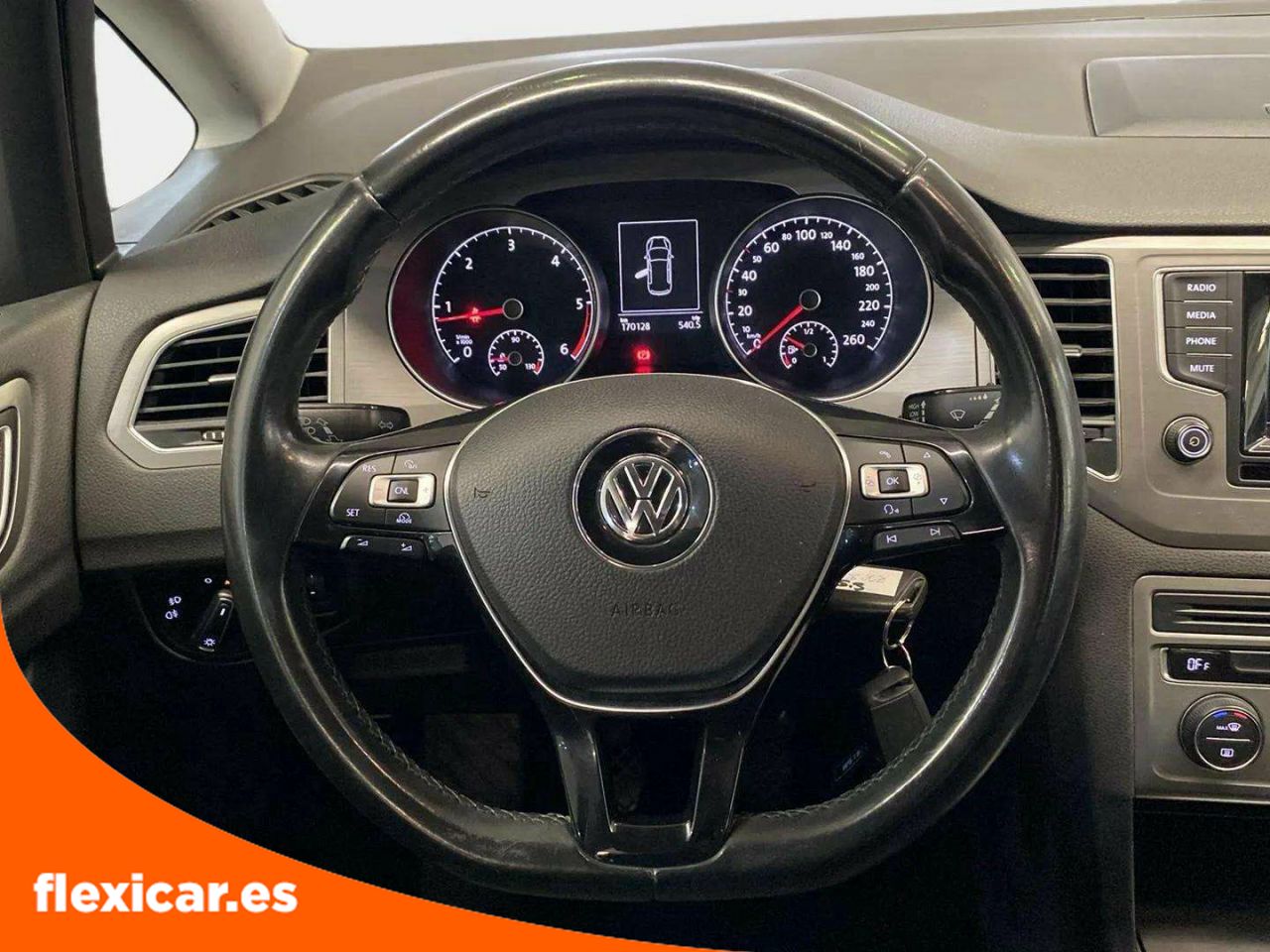 Foto Volkswagen Golf Sportsvan 17