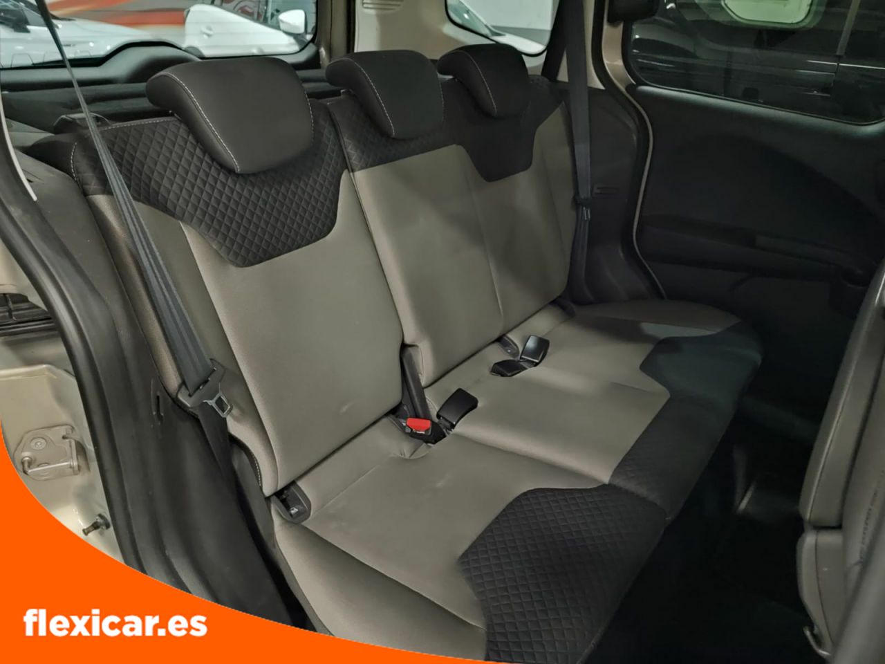 Foto Ford Tourneo Courier 16