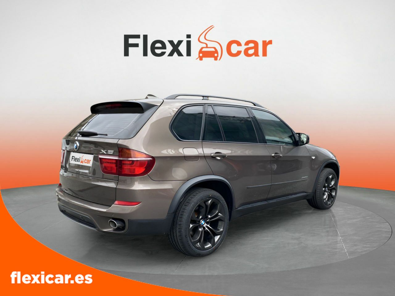 Foto BMW X5 8