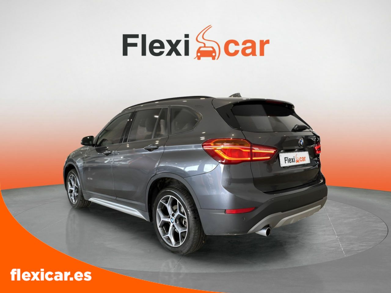 Foto BMW X1 4