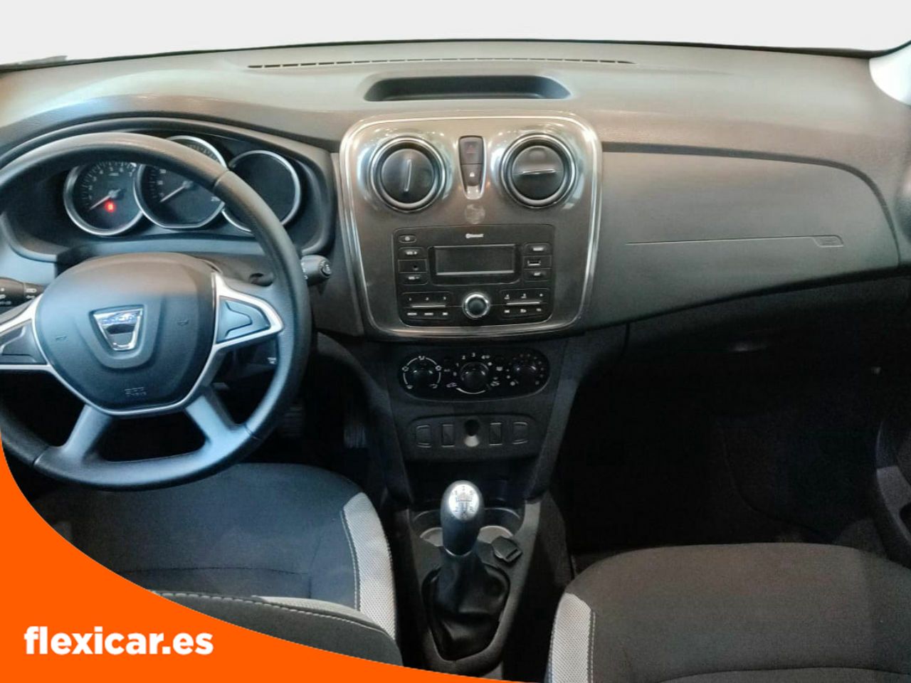 Foto Dacia Sandero 14