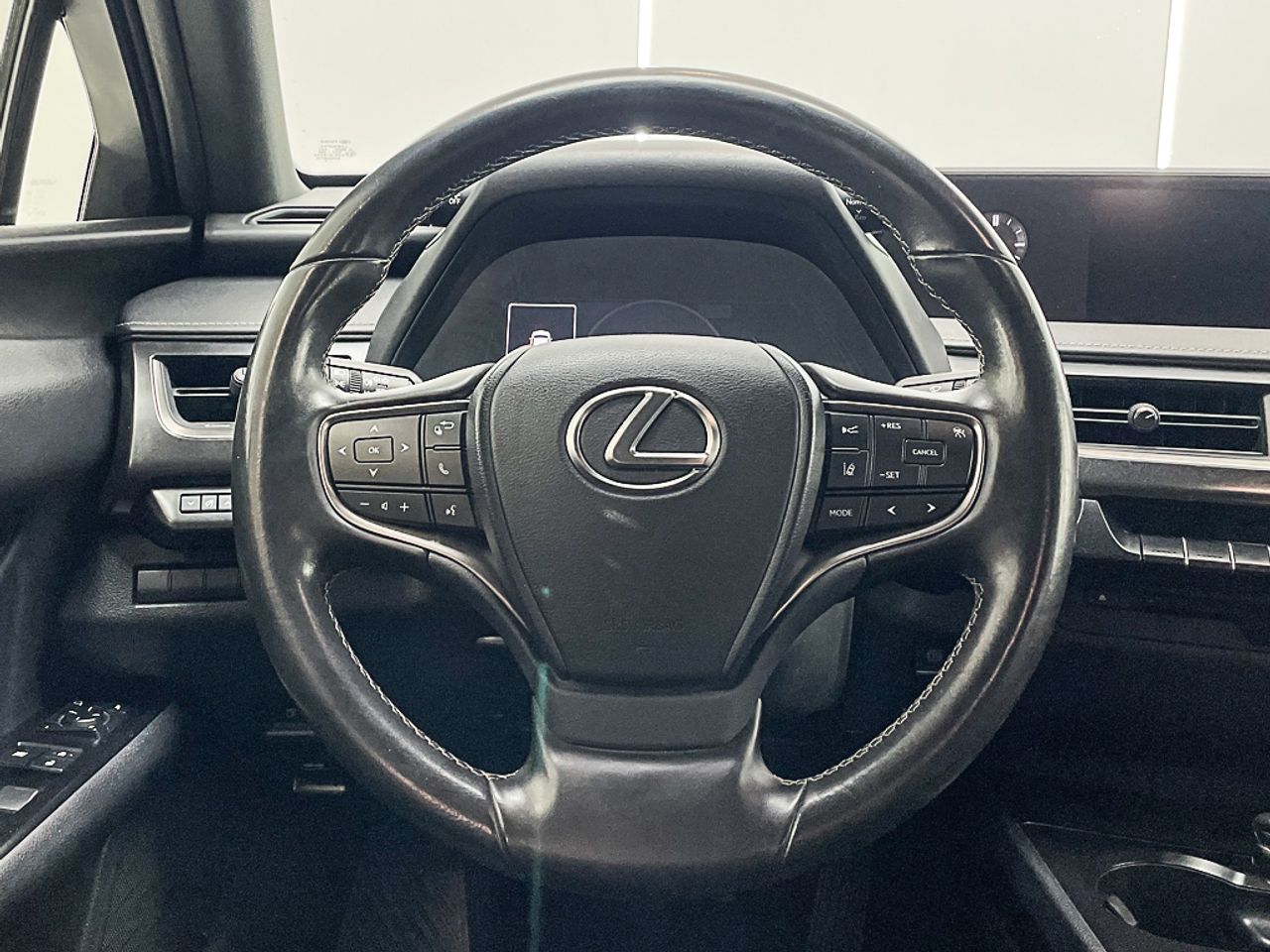 Foto Lexus UX 17