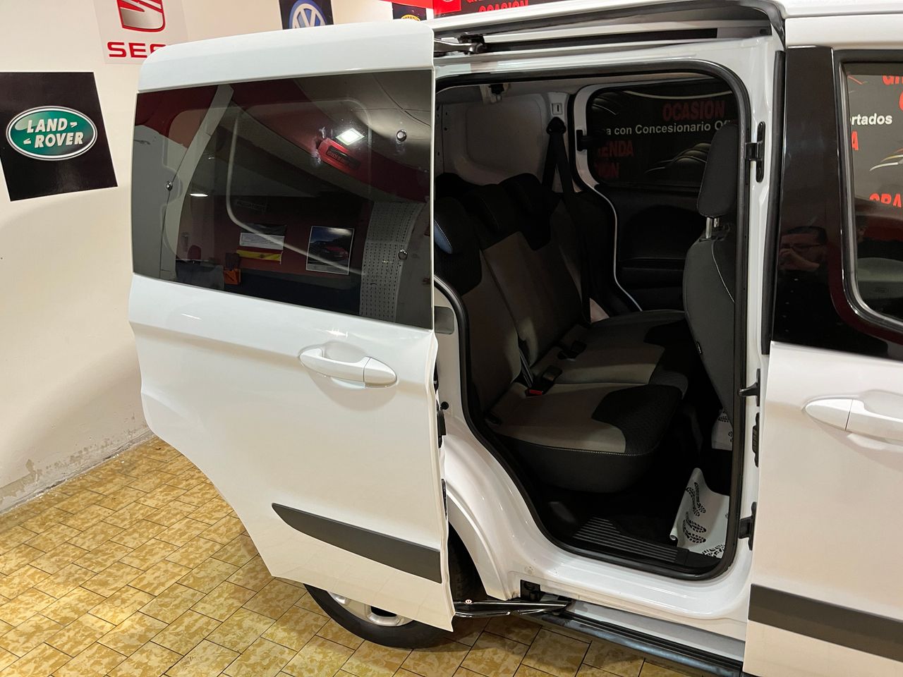 Foto Ford Transit  Courier 17
