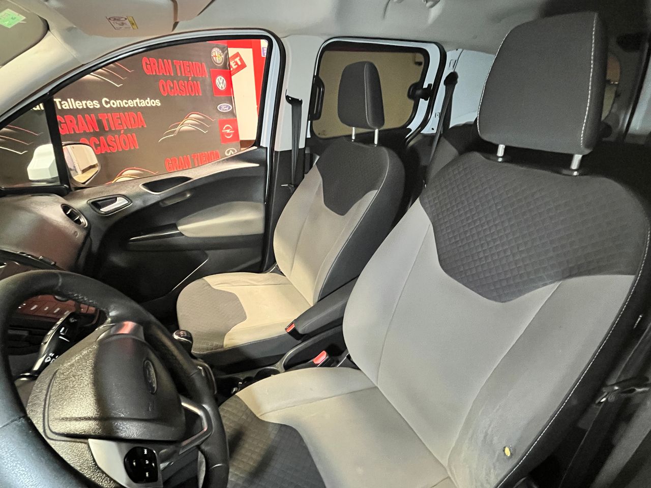 Foto Ford Transit  Courier 22